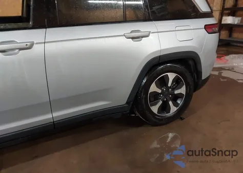 2024 Jeep Grand Cherokee 4Xe from USA, damaged, VIN 1C4RJYB63RC720456